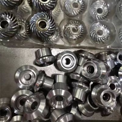 Ingranaggi industriali a bisella a spirale con moduli di piccole dimensioni ad alta precisione