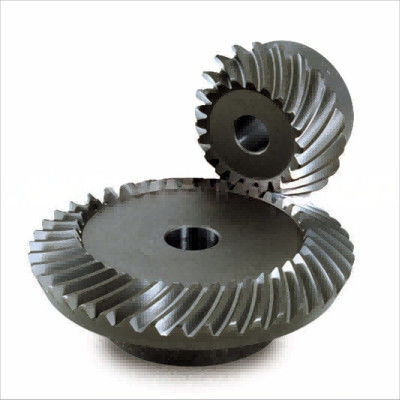 Sette di ingranaggi a bevole a spirale con trasmissione di precisione industriale a 6 assi 18CrNiMo7-6