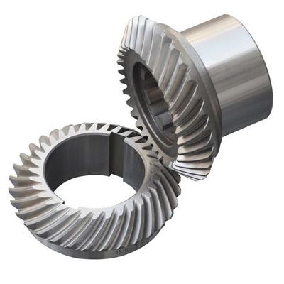 Setti di ingranaggi per macchine a spirale per sistemi di trasmissione di macchine