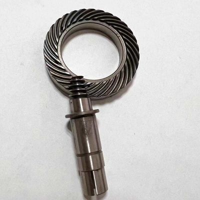 Ingranaggi ipoidi industriali personalizzati realizzati in 20CrMo con elevato rapporto di riduzione e precisione dei denti ISO 5-8 per un'alta precisione